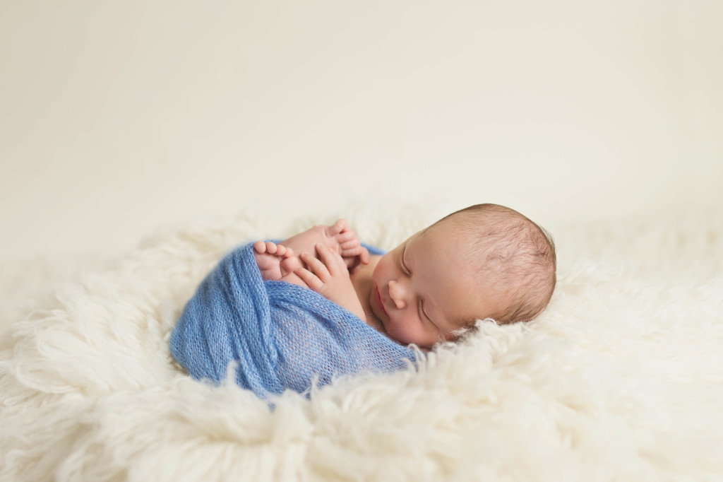 Seattle newborn-baby photographer