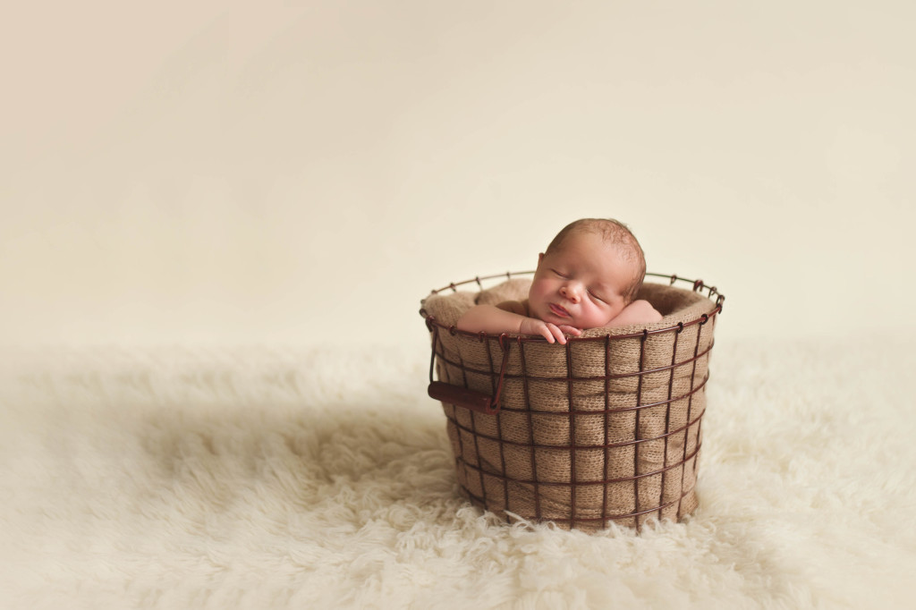Seattle newborn-baby photographer