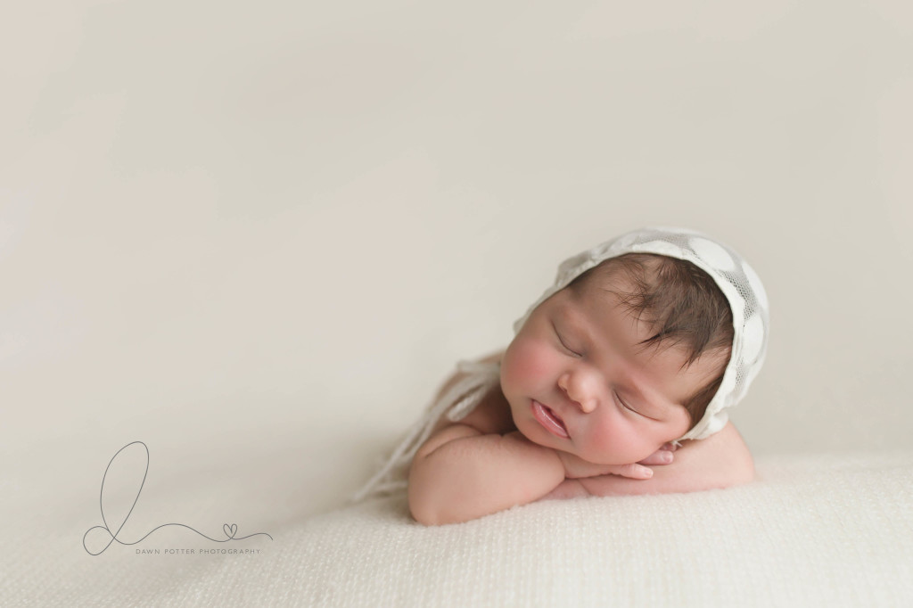 sweet baby girl | chin pose | Seattle newborn photography