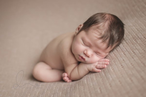 sweet baby girl | taco pose | Seattle newborn photography