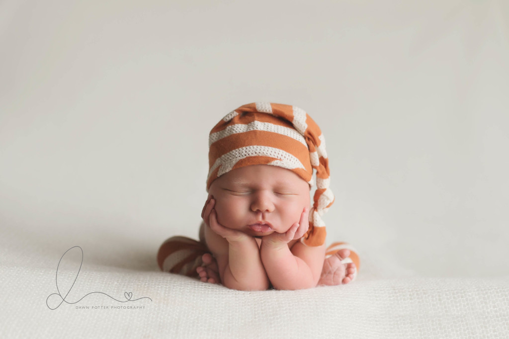 frog pose | baby boy | Seattle newborn-baby photographer