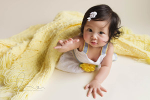 Brown eyed girl | Seattle baby photographer