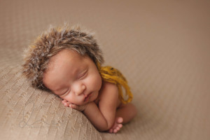 taco pose | Issaquah-Hobart Newborn Baby Photographer | Maple Valley Newborn Photographer | Seattle Newborn Photographer-Seattle newborn photographer