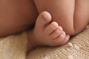 macro toes | Issaquah-Hobart Newborn Baby Photographer | Maple Valley Newborn Photographer | Seattle Newborn Photographer-Seattle newborn photographer