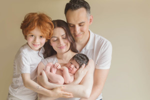 family newborn photo | Bellevue-Issaquah newborn baby photographer