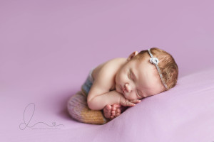 seattle baby photographer | baby girl womb pose | maple valley newborn photographer