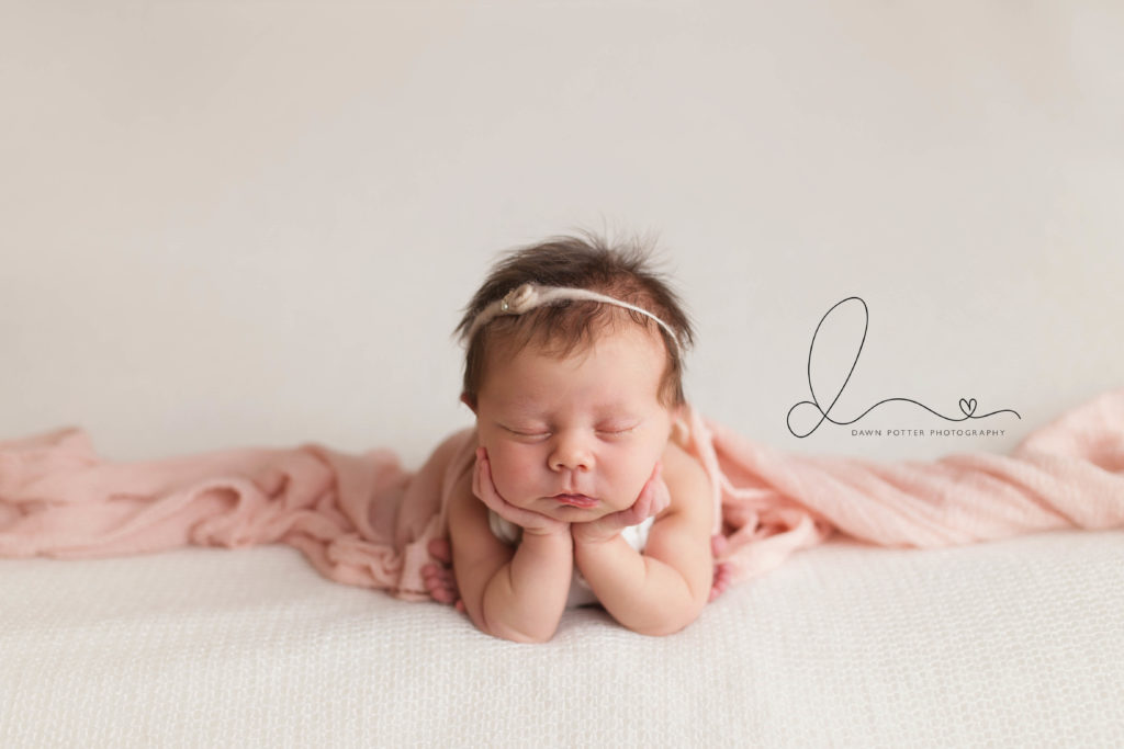 3 week old newborn session | issaquah baby photographer | froggy pose