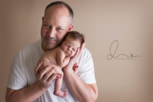 3 week old newborn session | issaquah baby photographer | baby with dad