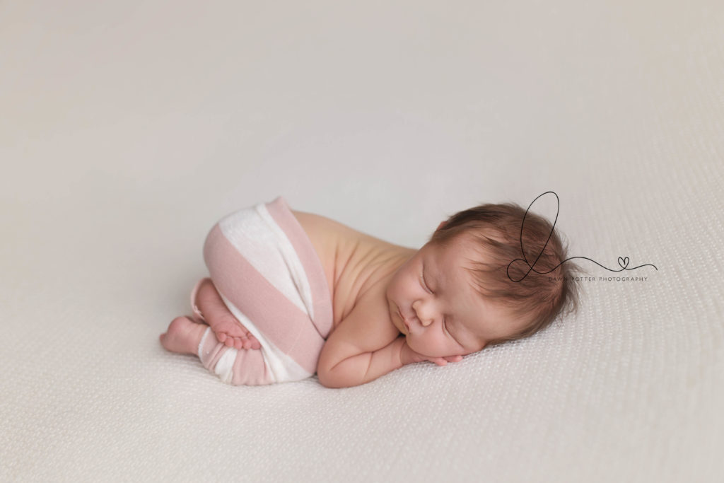 3 week old newborn session | issaquah baby photographer | tushy pose