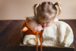 Issaquah newborn session | issaquah baby with big sister