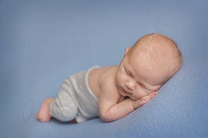Issaquah newborn session | issaquah baby boy side lying