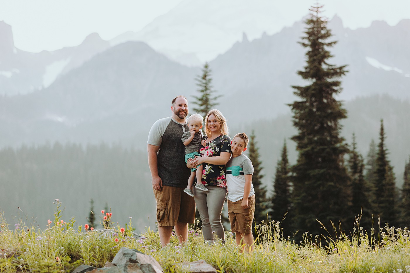 Seattle Family Photographer Dawn Potter Photography The Newborn Whisperer_