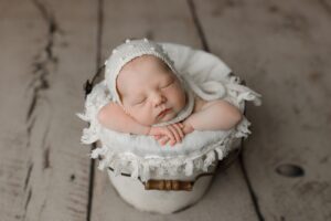 best seattle newborn photographer